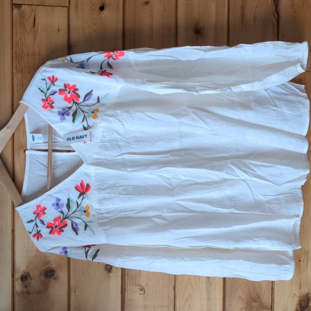 Old Navy Top boho long sleeve floral embroidered blouse Medium Tall